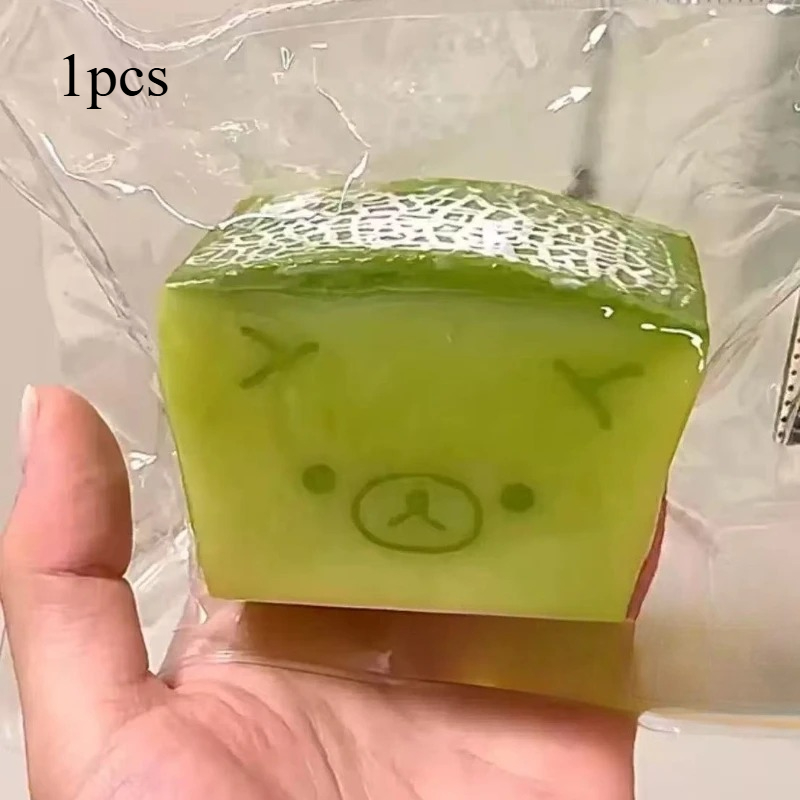 Hellgrüner Melonenbär Rilakkum – Desk Setup Lighting Bewertung und Preis